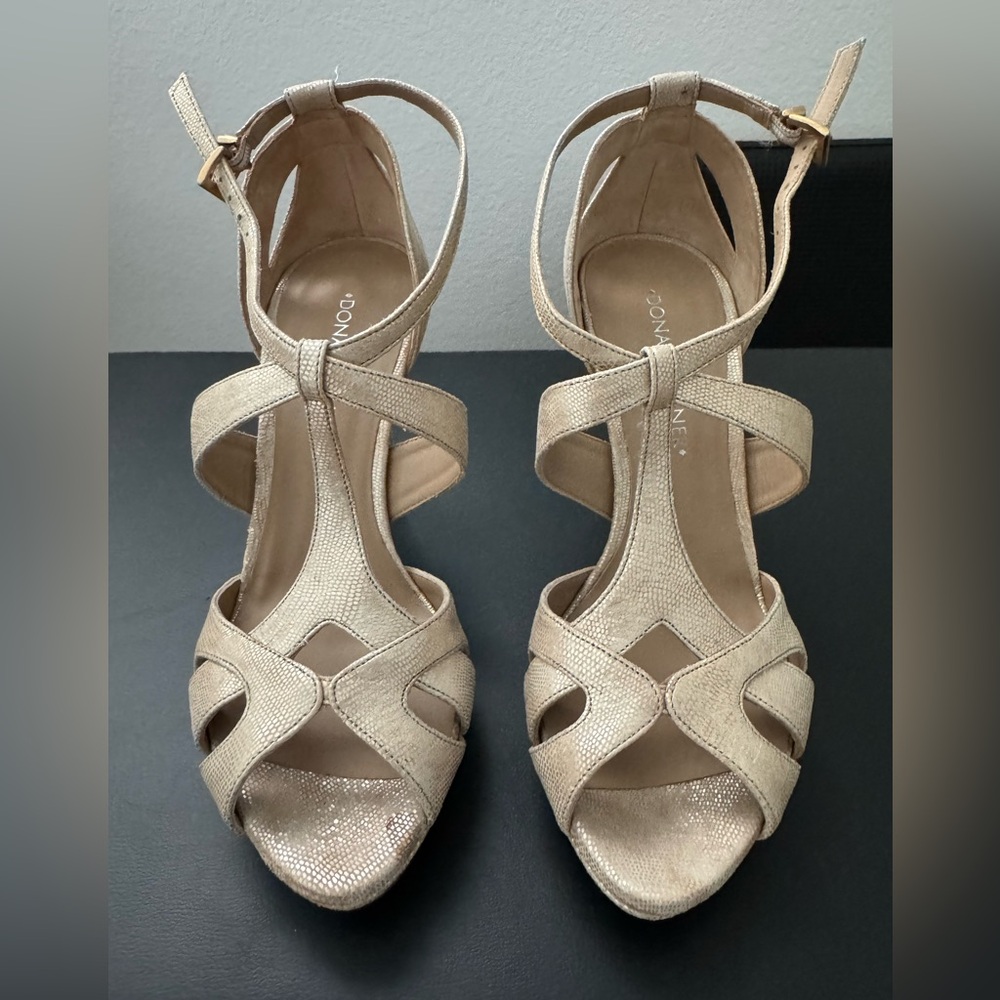 Donald J PLINER Women's Strappy Sandals